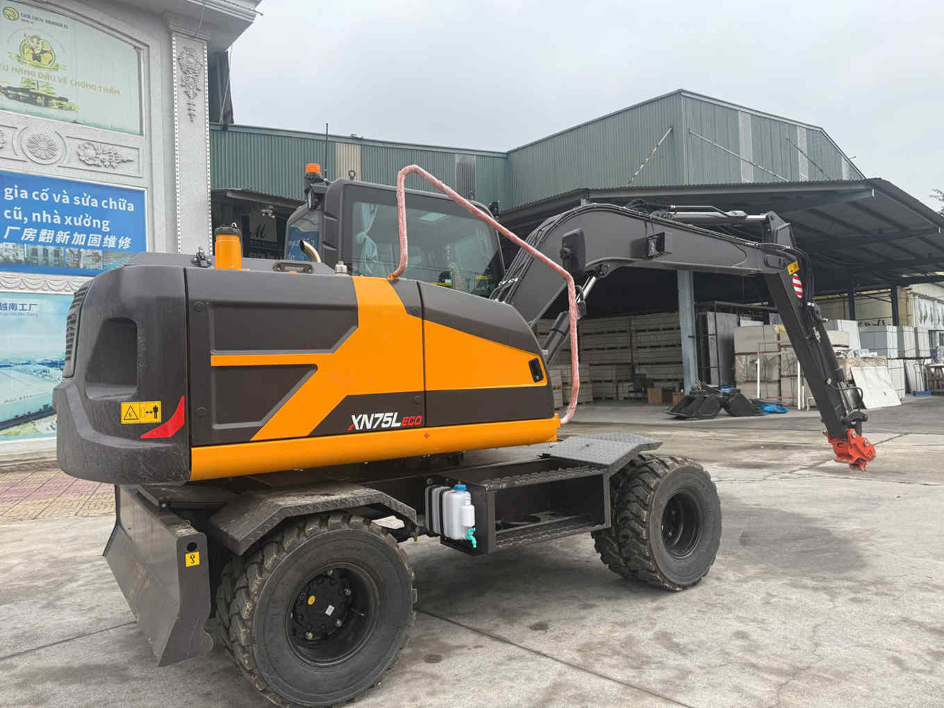 Máy xúc đào XINIU XN75LECO